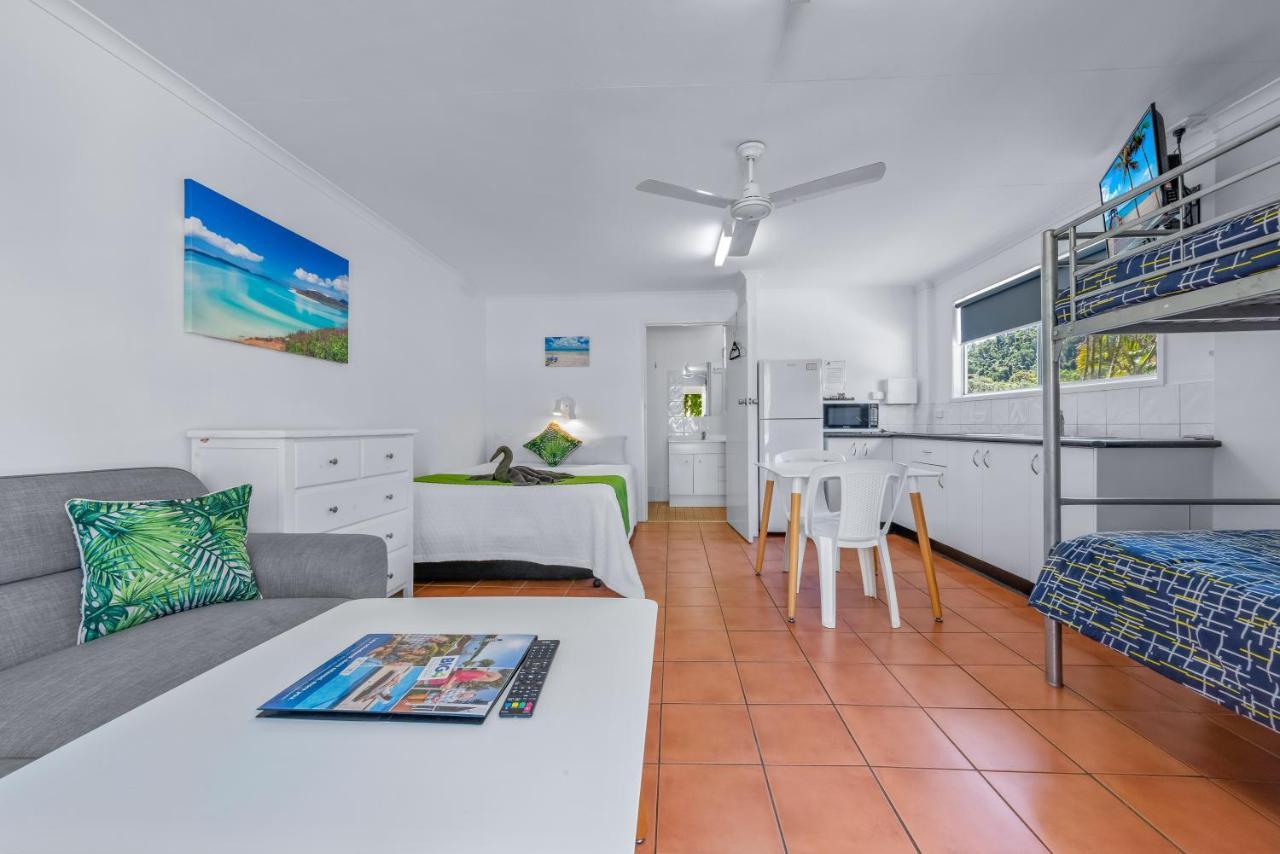 Big4 Whitsundays Tropical Eco Resort Airlie Beach Exterior photo